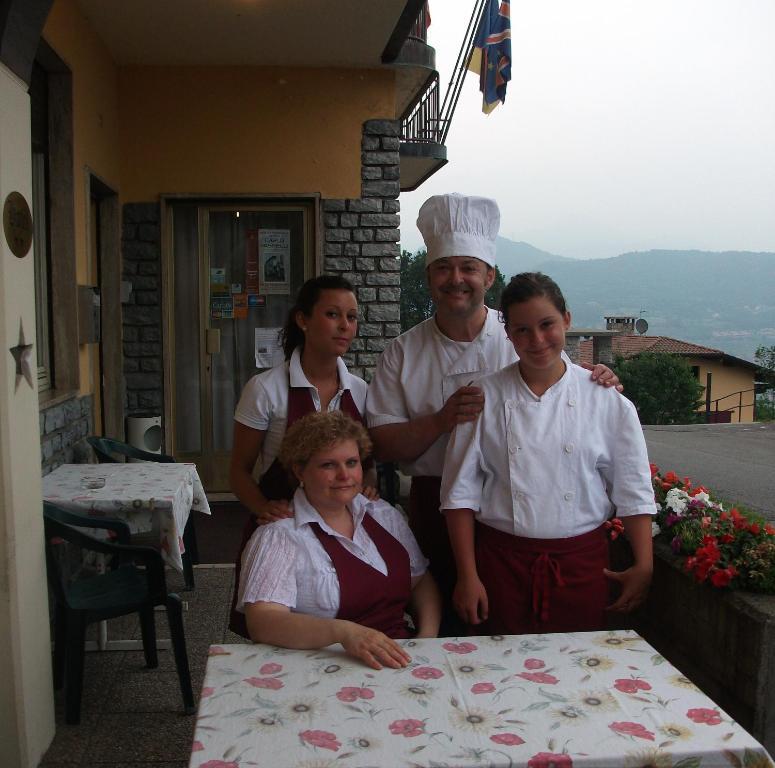 Hotel Poggio D'Oro Riva di Solto Extérieur photo