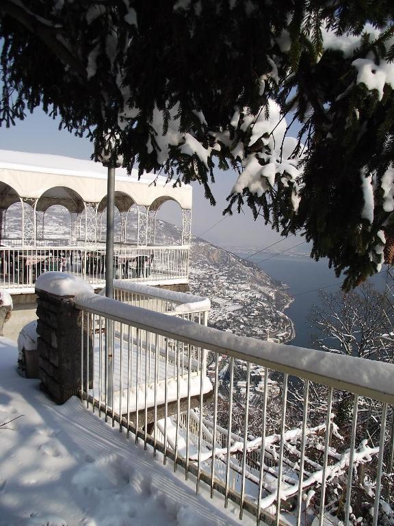 Hotel Poggio D'Oro Riva di Solto Extérieur photo