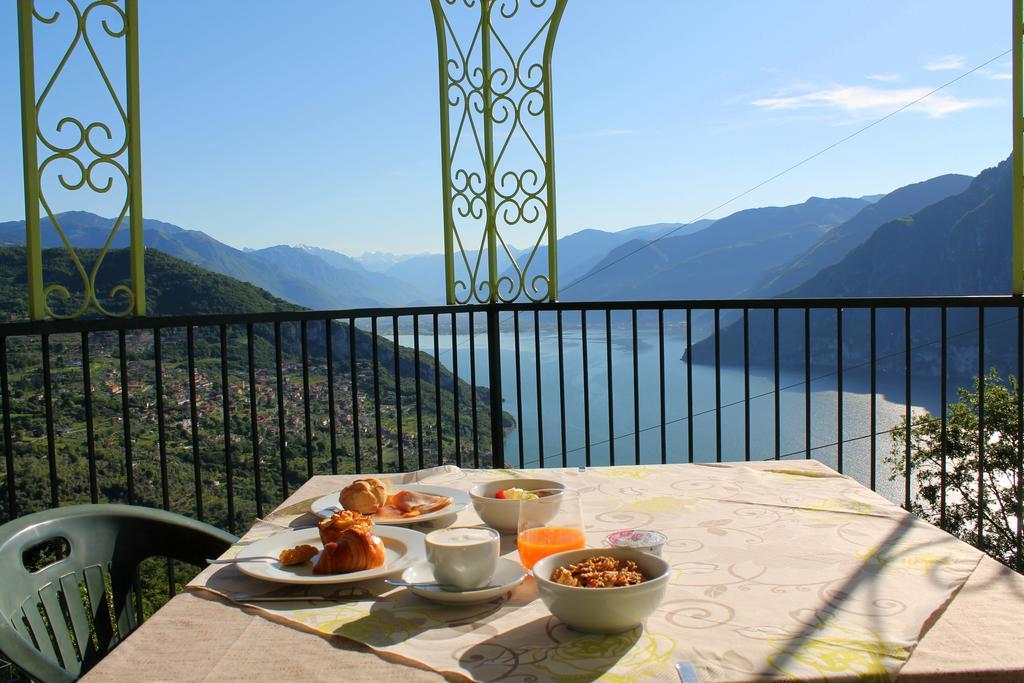 Hotel Poggio D'Oro Riva di Solto Extérieur photo