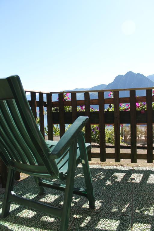 Hotel Poggio D'Oro Riva di Solto Extérieur photo