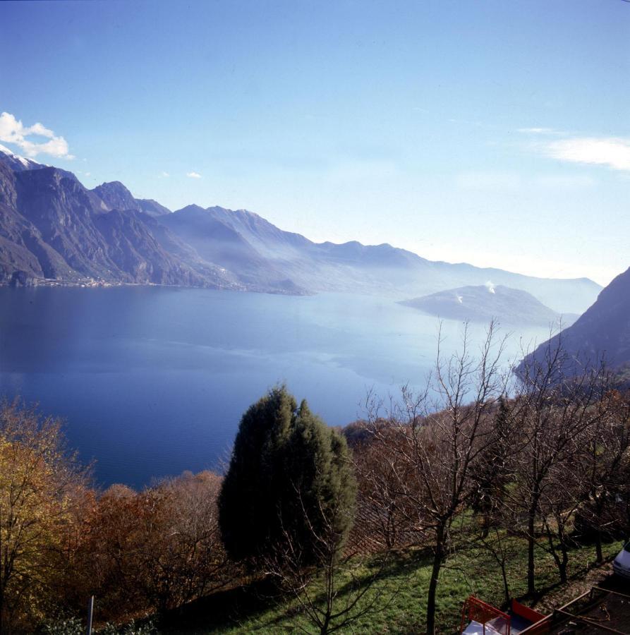 Hotel Poggio D'Oro Riva di Solto Extérieur photo